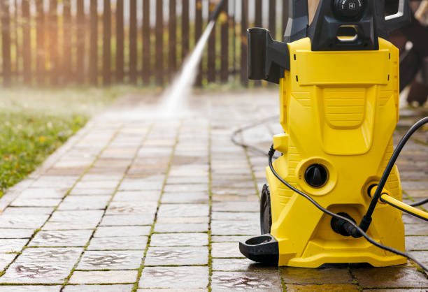 Best Driveway Pressure Washing  in Loudonville, OH